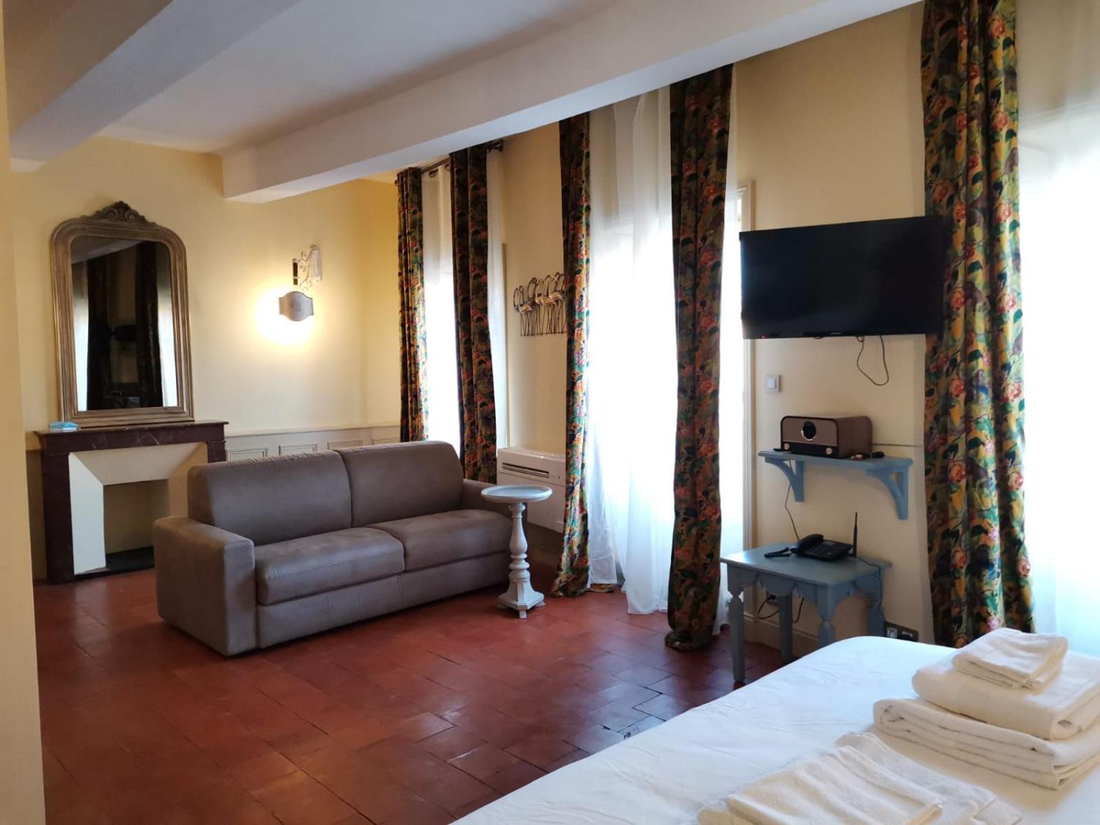 Mes A Moi In Pezenas - Appartements De Charme - Baignoire Balneo Exteriör bild