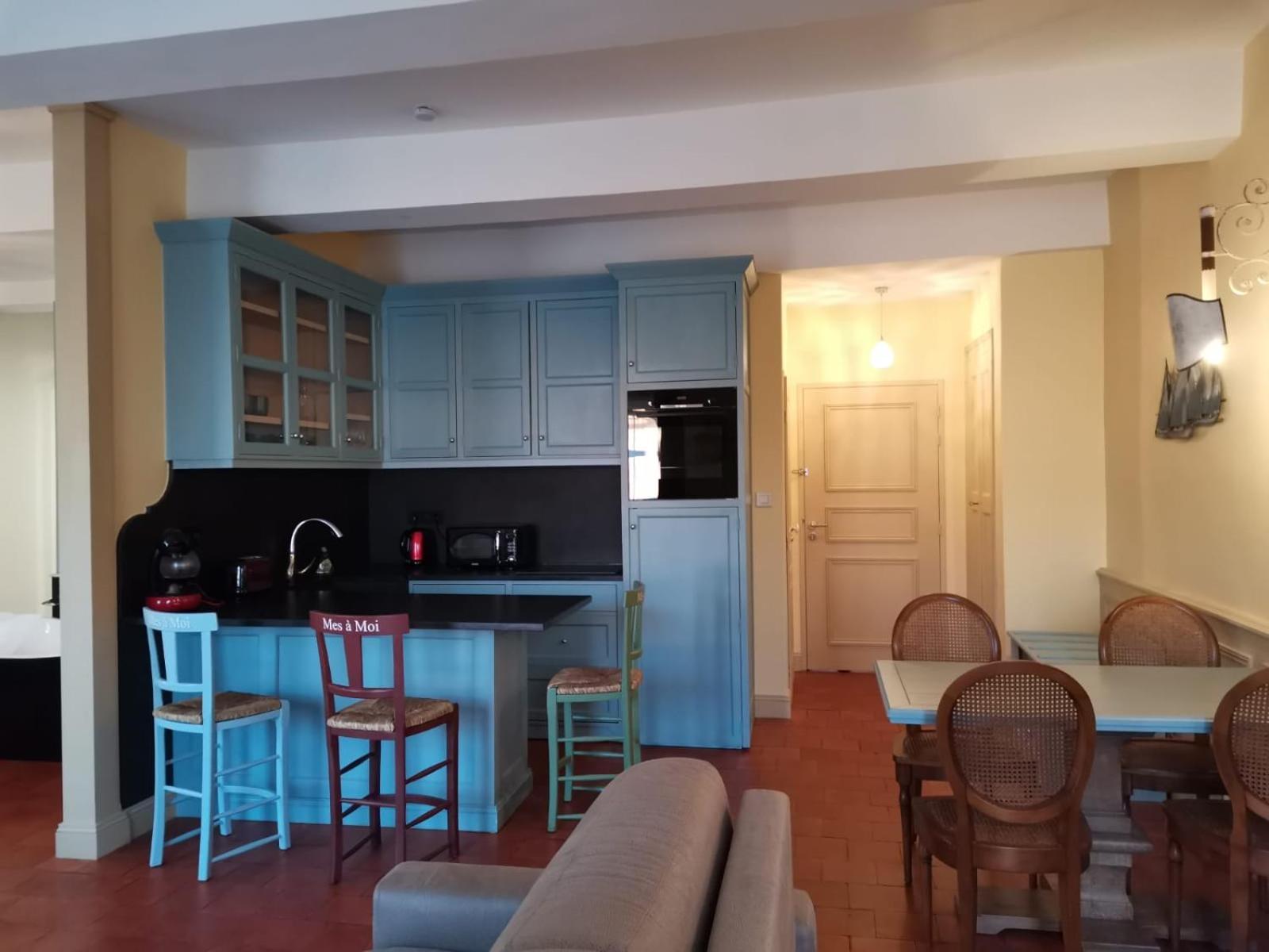 Mes A Moi In Pezenas - Appartements De Charme - Baignoire Balneo Exteriör bild