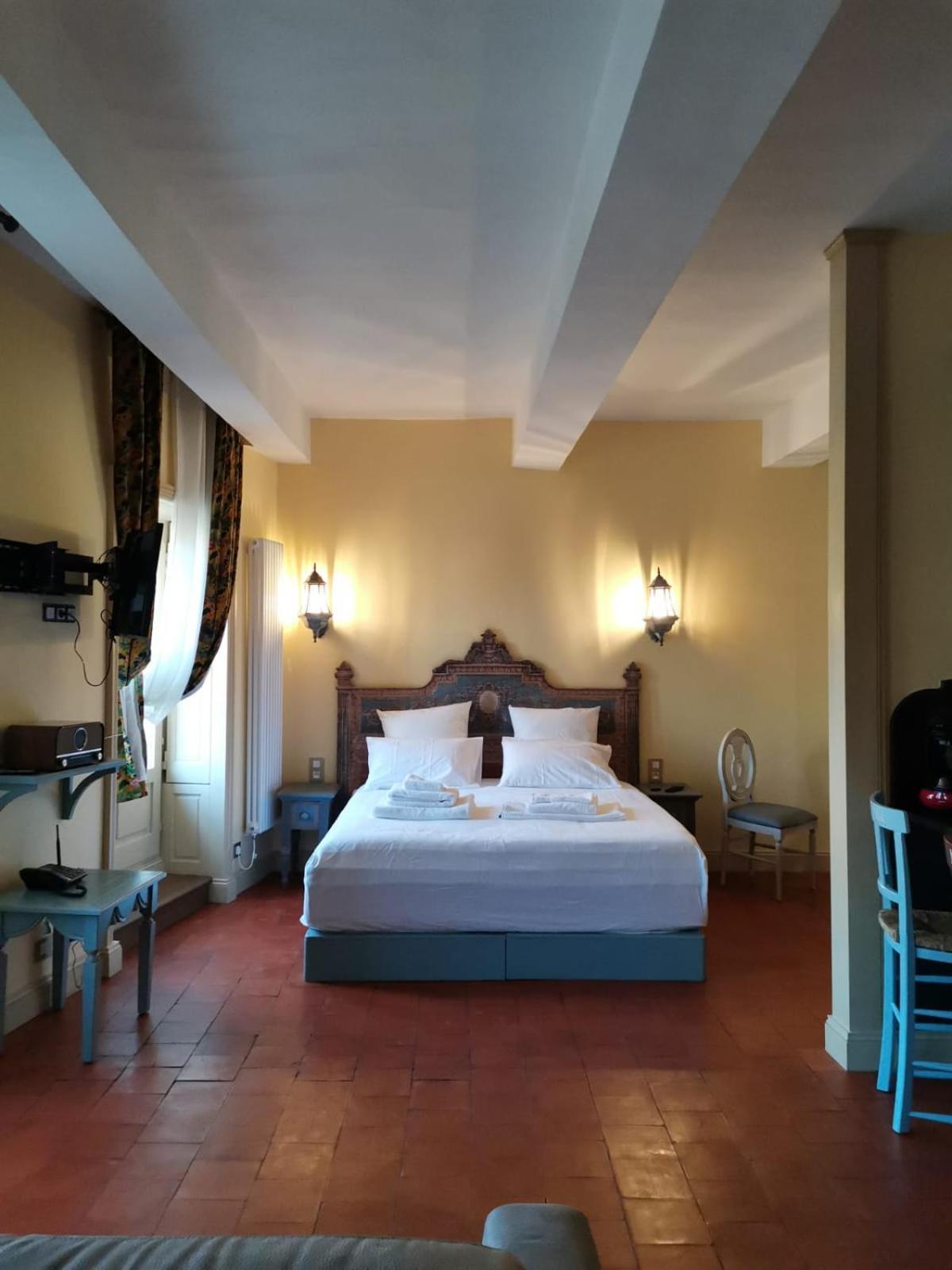 Mes A Moi In Pezenas - Appartements De Charme - Baignoire Balneo Exteriör bild