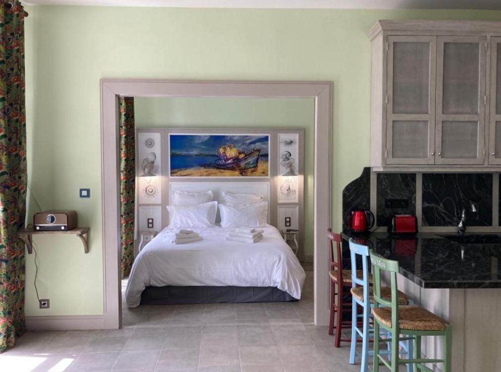 Mes A Moi In Pezenas - Appartements De Charme - Baignoire Balneo Exteriör bild