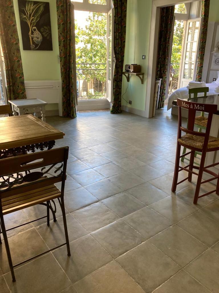 Mes A Moi In Pezenas - Appartements De Charme - Baignoire Balneo Exteriör bild