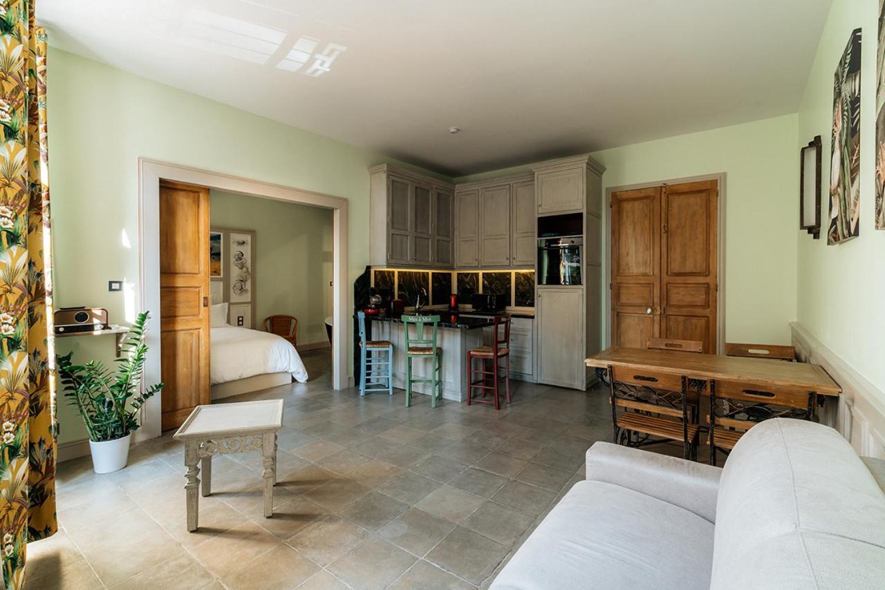 Mes A Moi In Pezenas - Appartements De Charme - Baignoire Balneo Exteriör bild